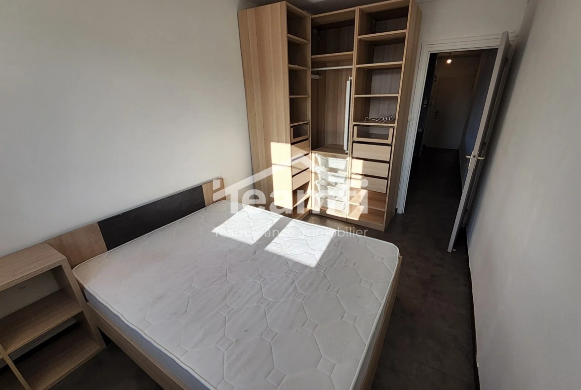 Bel appartement de 65,91 m² avec terrasse à Nîmes, proche commodités 