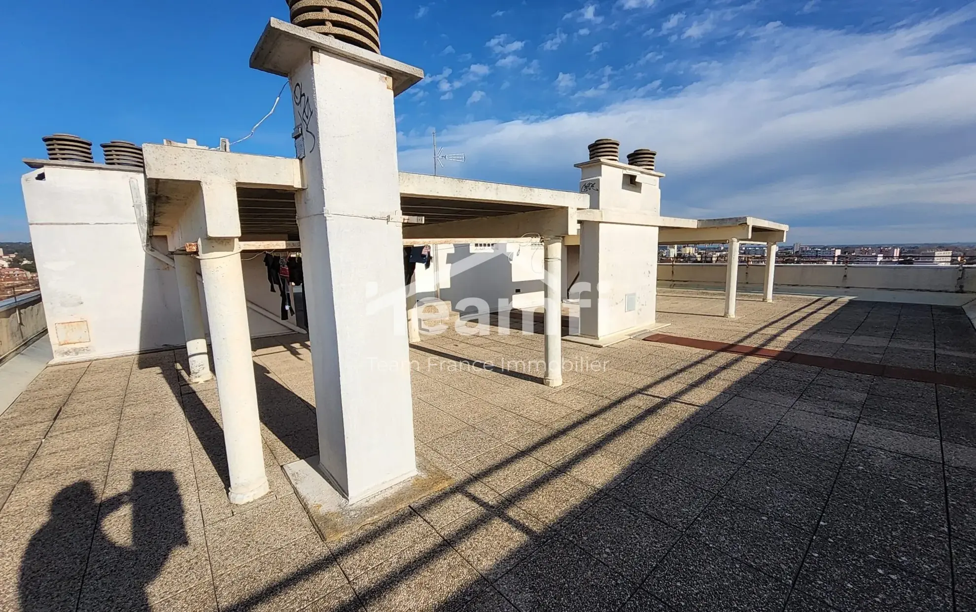 Bel appartement de 65,91 m² avec terrasse à Nîmes, proche commodités 