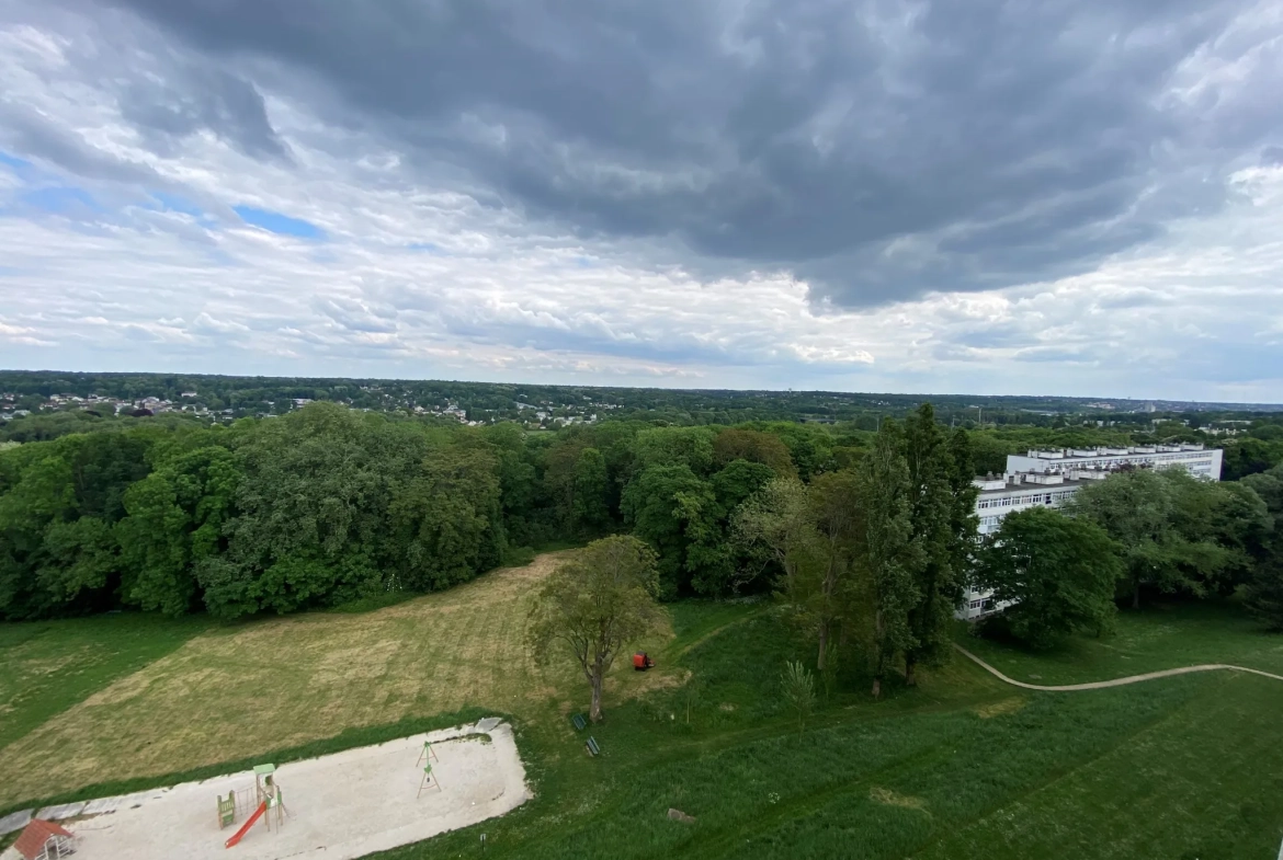 Achat appartement 3 pièces à Évry Courcouronnes de 58 m² avec parking et cave 