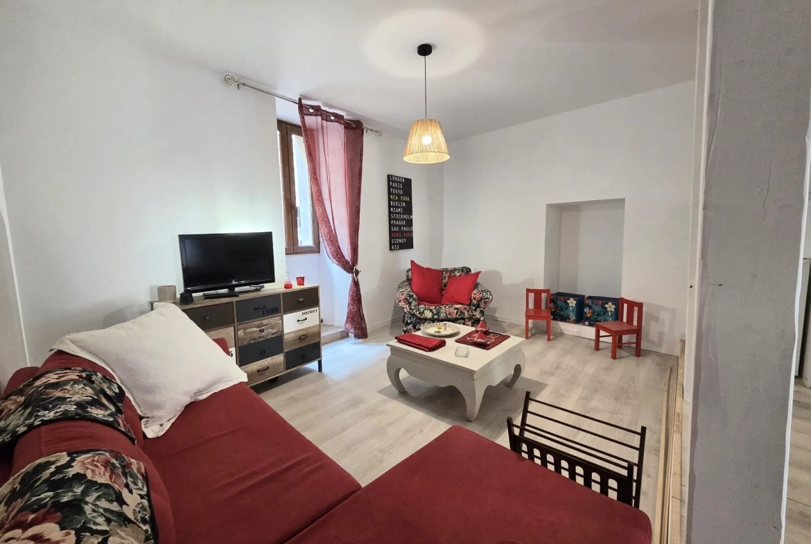 T4 Triplex rénové à Sartène, cœur de la Corse – Opportunité Unique 