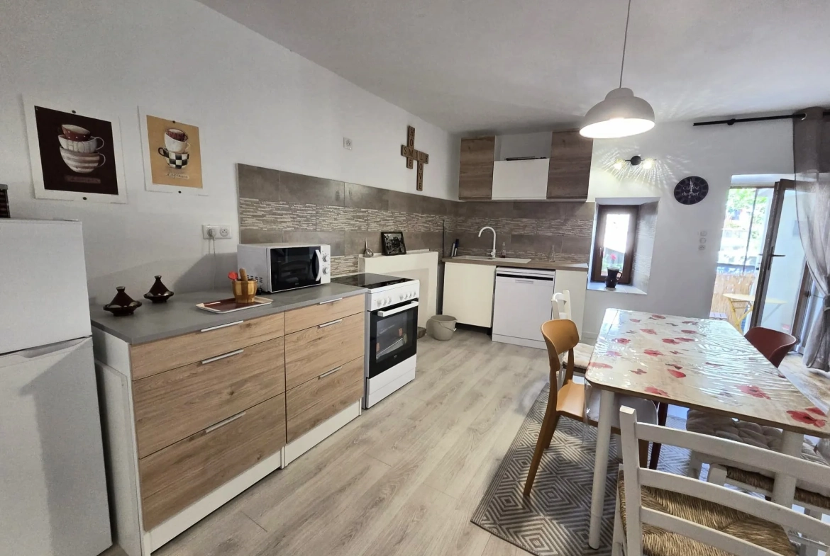T4 Triplex rénové à Sartène, cœur de la Corse – Opportunité Unique 