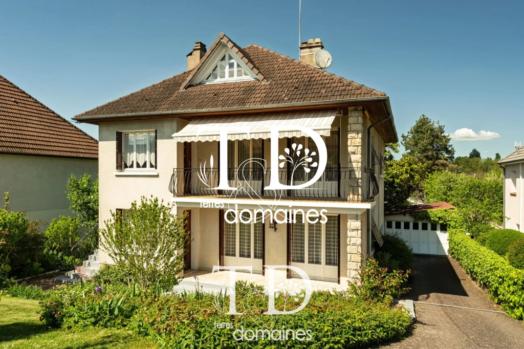 Maison à vendre à Cosne-Cours-sur-Loire avec 150 m², 2 logements et terrasse