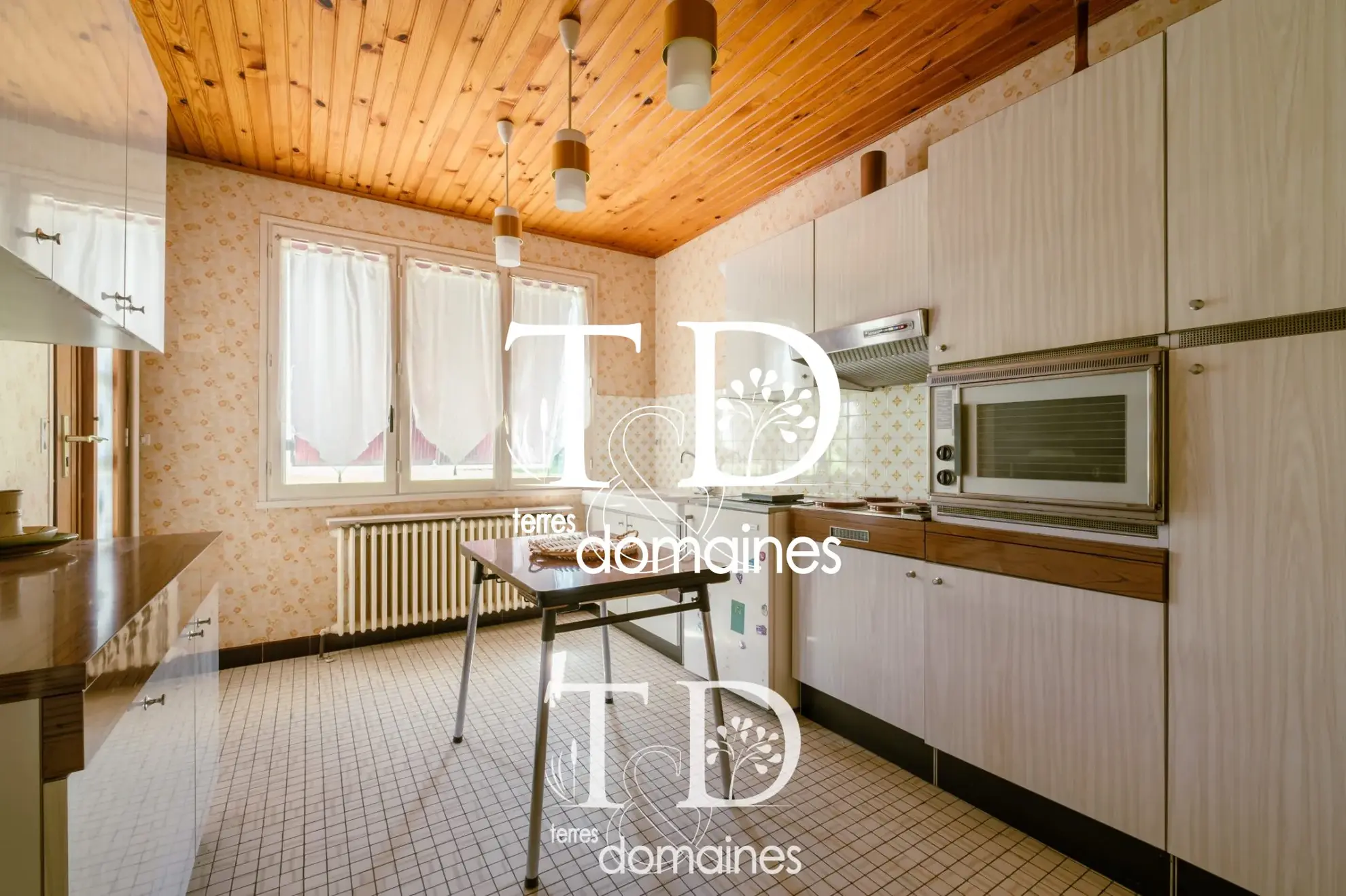 Maison à vendre à Cosne-Cours-sur-Loire avec 150 m², 2 logements et terrasse 