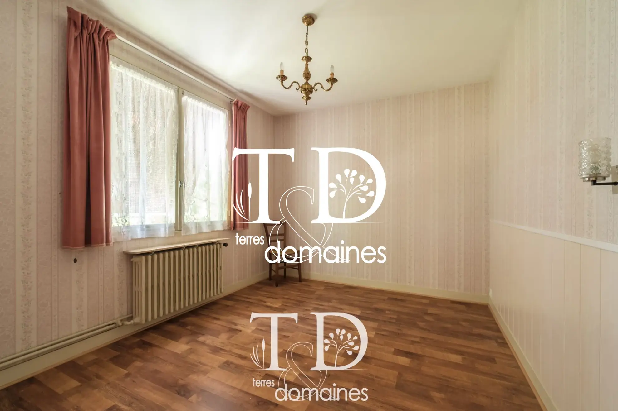 Maison à vendre à Cosne-Cours-sur-Loire avec 150 m², 2 logements et terrasse 