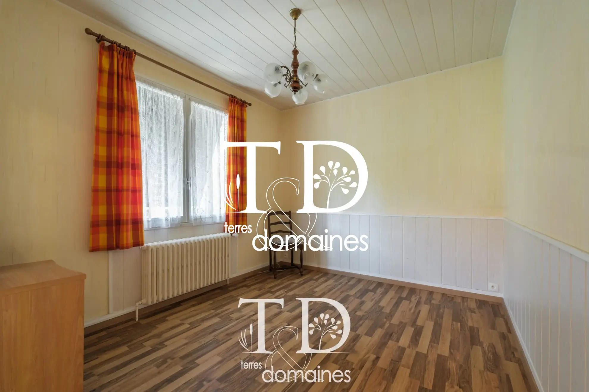Maison à vendre à Cosne-Cours-sur-Loire avec 150 m², 2 logements et terrasse 