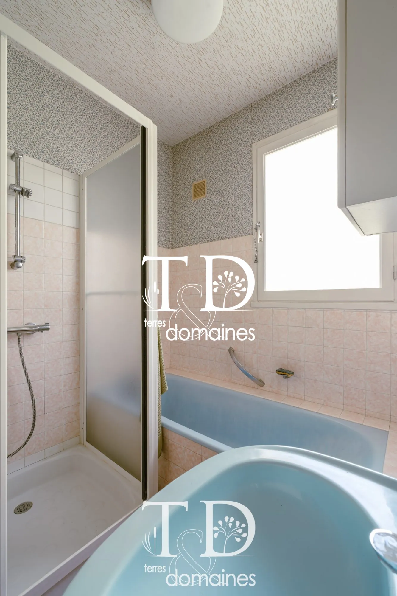 Maison à vendre à Cosne-Cours-sur-Loire avec 150 m², 2 logements et terrasse 