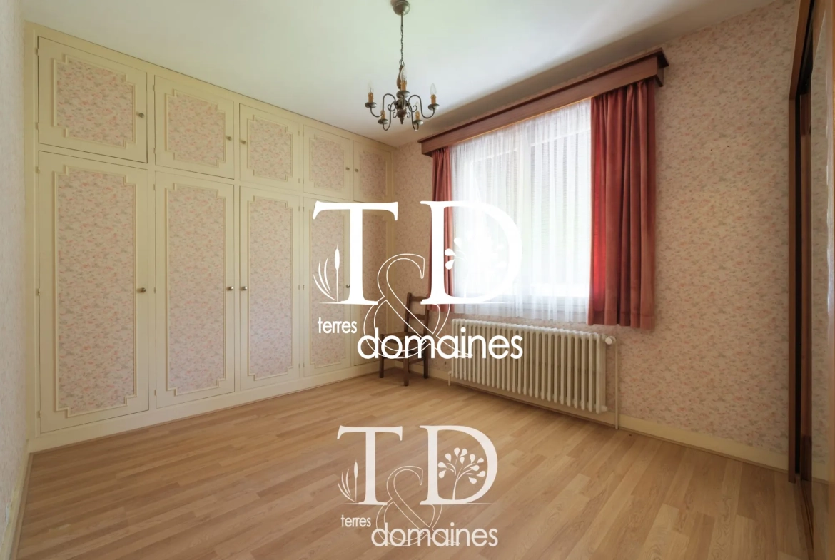 Maison à vendre à Cosne-Cours-sur-Loire avec 150 m², 2 logements et terrasse 