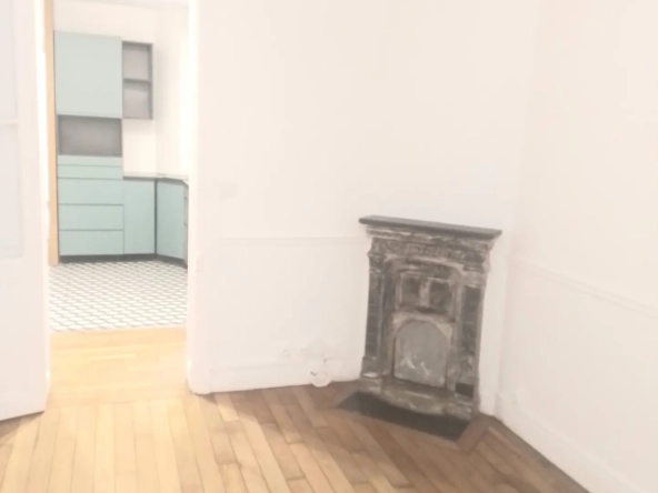 Appartement T2 de 33,83 m² à Paris 12ème, idéal pour profession libérale