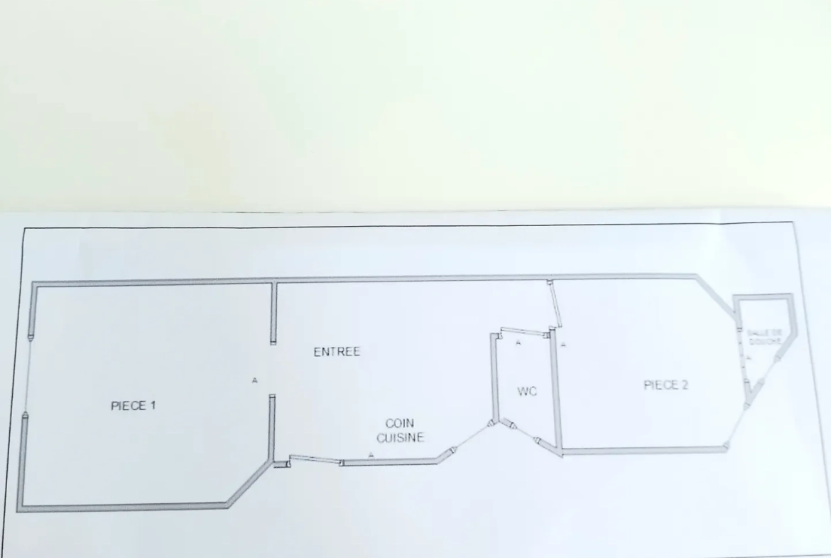 Appartement T2 de 33,83 m² à Paris 12ème, idéal pour profession libérale 
