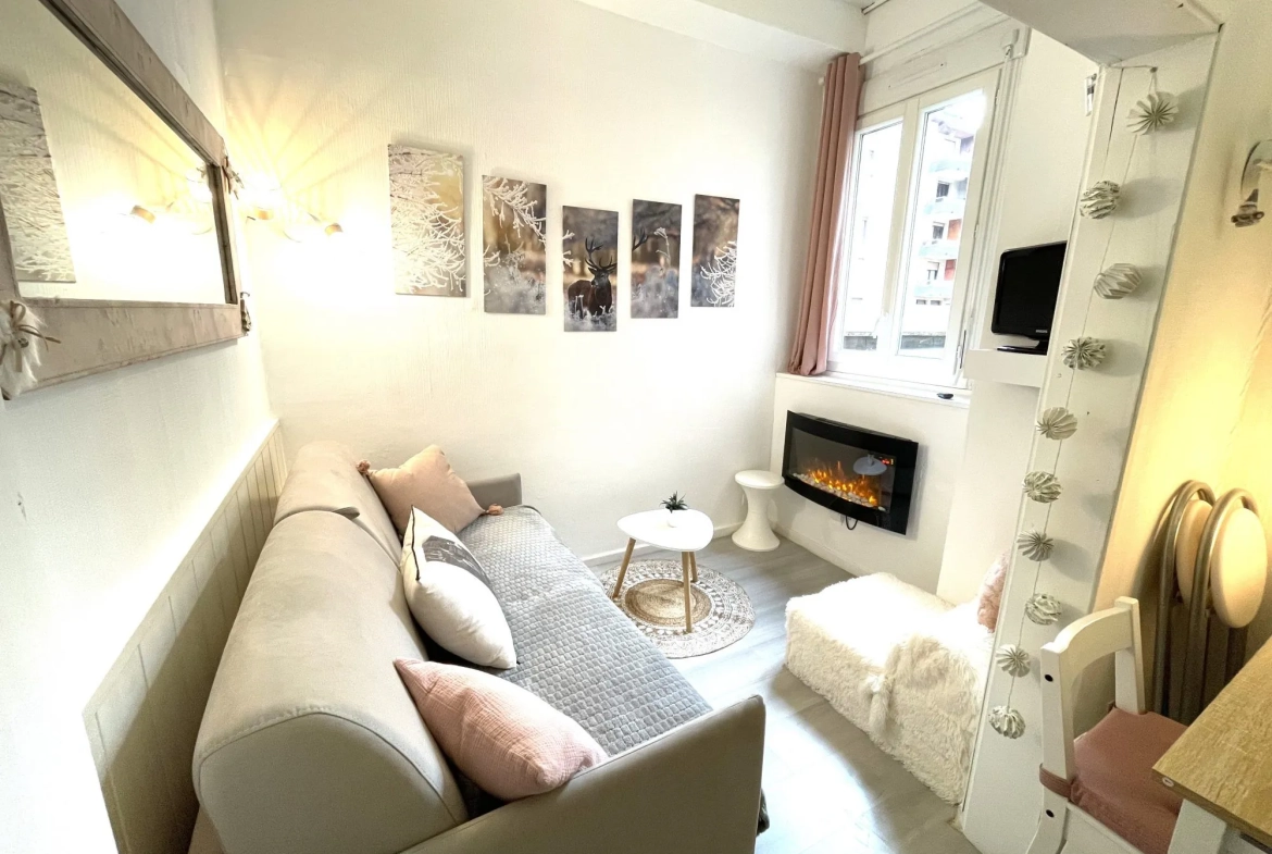 Studio meublé avec parking à Bagnères-de-Luchon – idéal pour résidence ou location saisonnière 