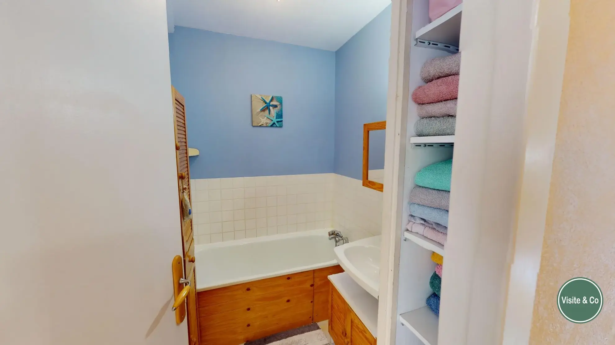 Maison familiale à Cuverville, 2 chambres, garage et jardin au sud 