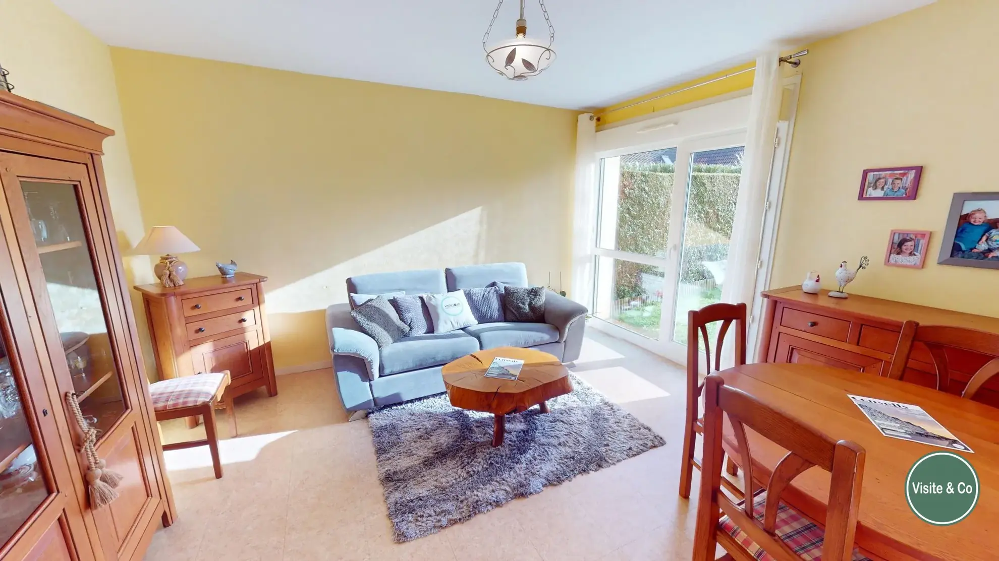 Maison familiale à Cuverville, 2 chambres, garage et jardin au sud 