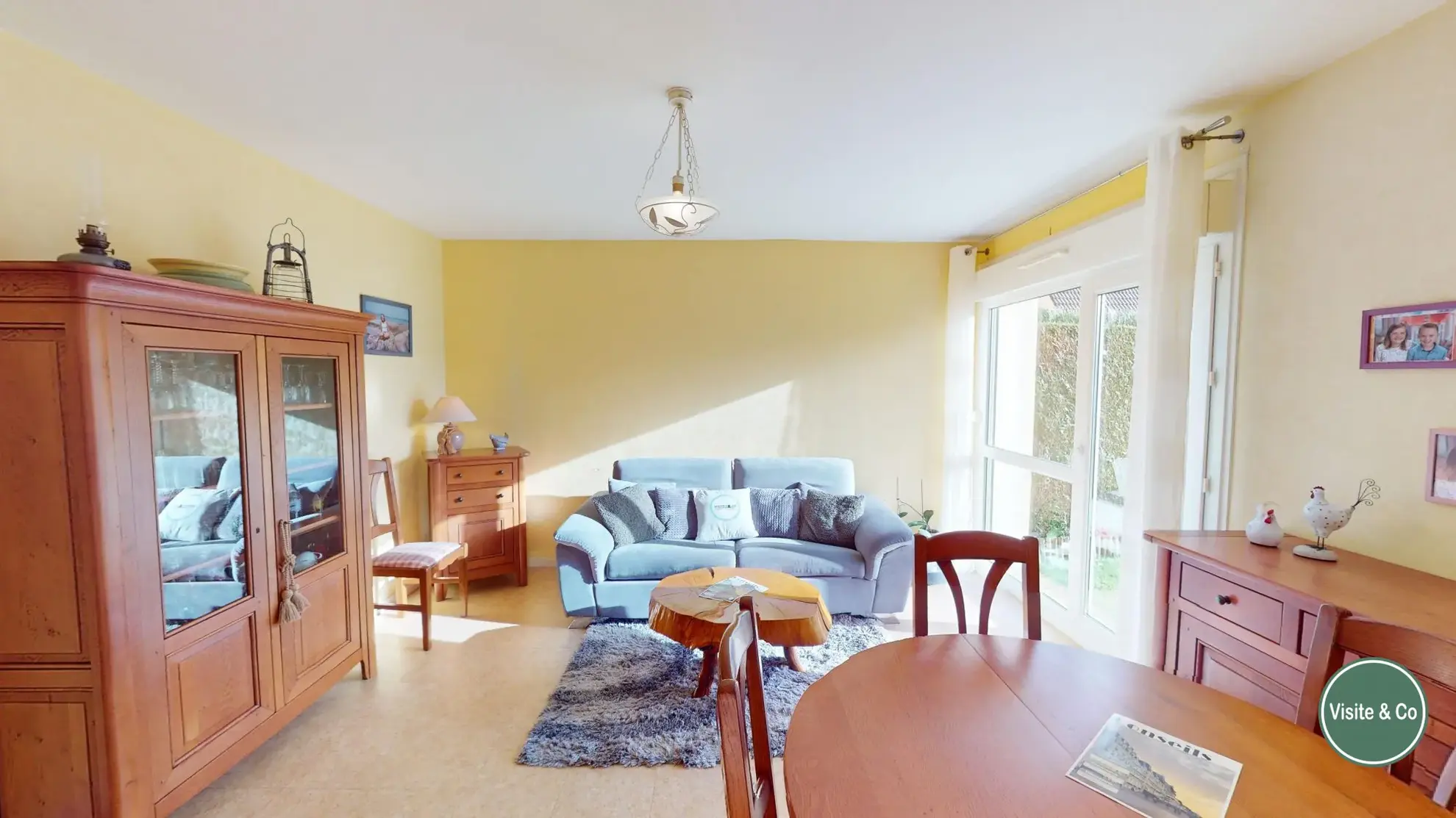 Maison familiale à Cuverville, 2 chambres, garage et jardin au sud 