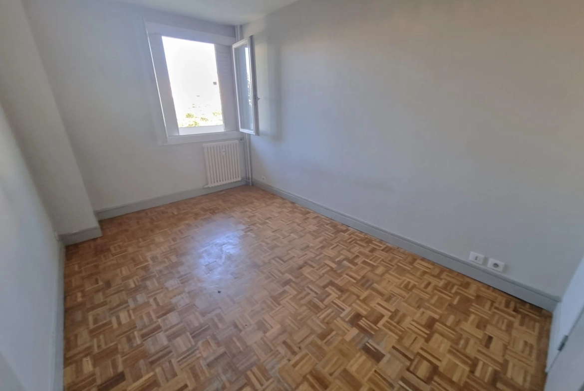 Appartement T2 lumineux avec vue sur le parc à Toulouse 
