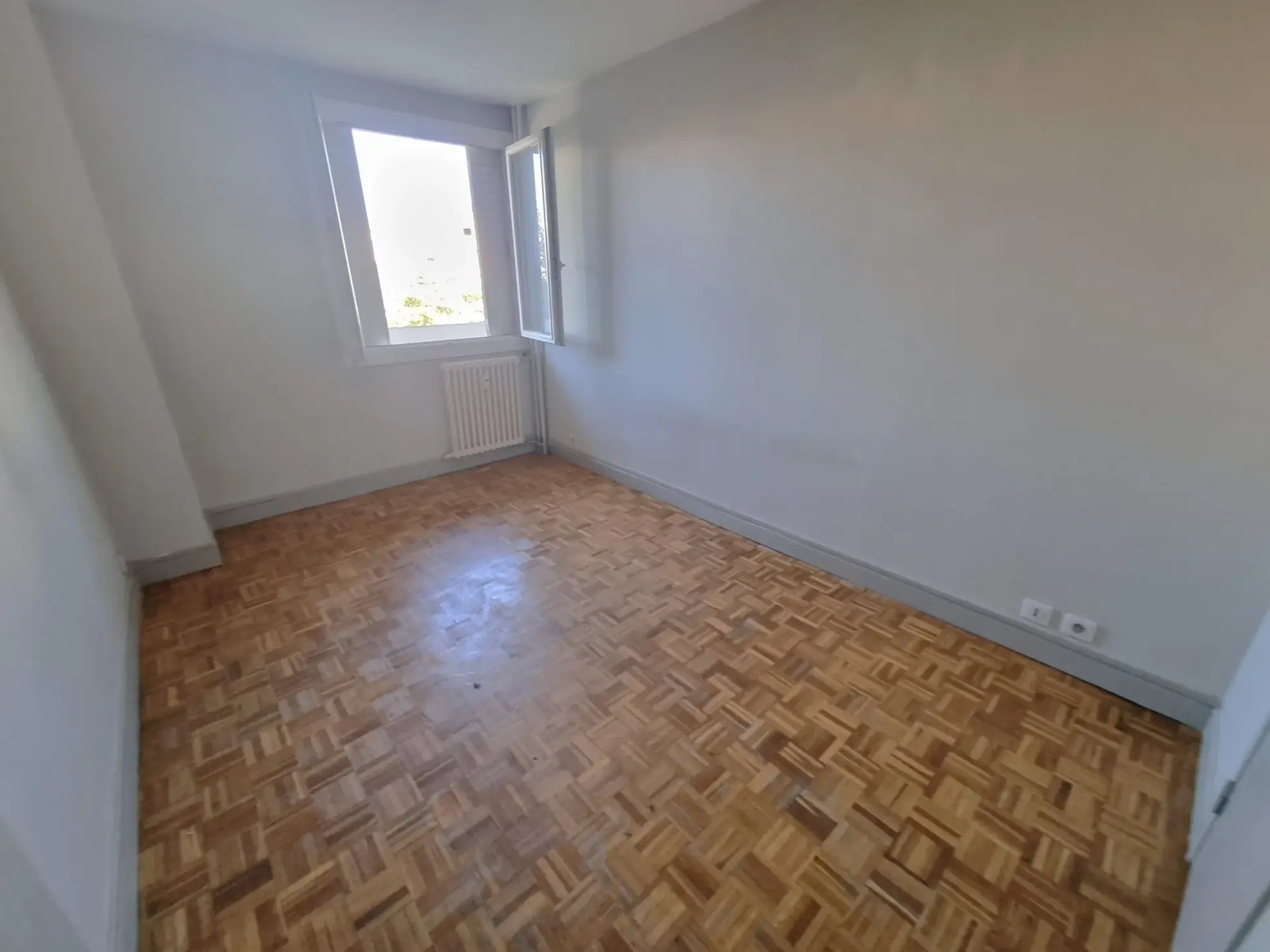 Appartement T2 lumineux avec vue sur le parc à Toulouse 