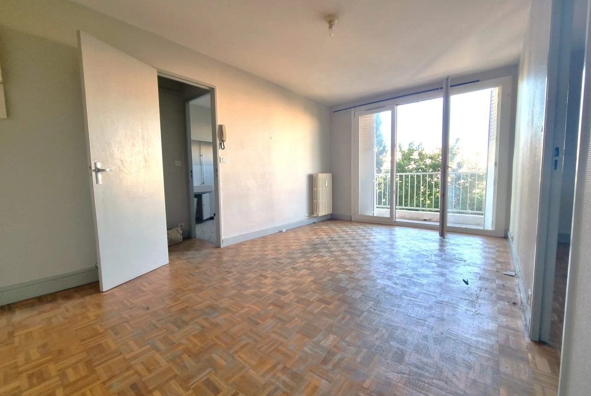 Appartement T2 lumineux avec vue sur le parc à Toulouse 