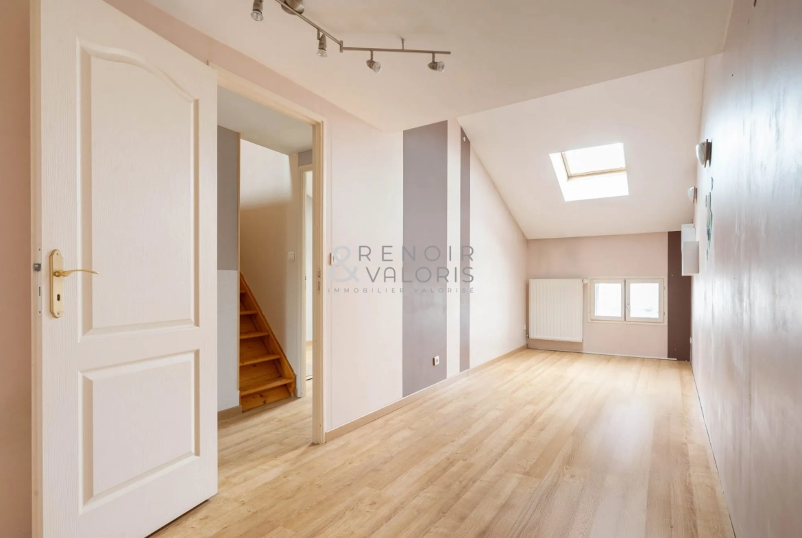 Triplex de 4 chambres avec garage au cœur de Varangéville 