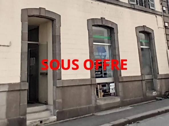Vente d'une boutique de 63 m² en centre-ville de Landerneau, idéal investisseur