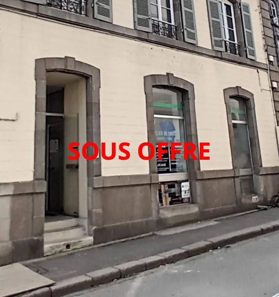 Vente d'une boutique de 63 m² en centre-ville de Landerneau, idéal investisseur