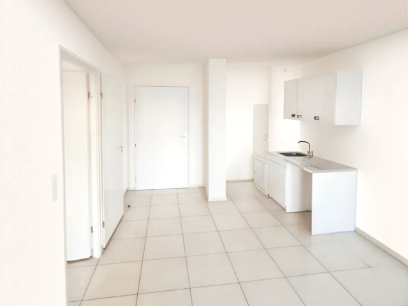 Appartement T2 de 38m² avec terrasse à Marseille 3ème – Opportunité d’investissement