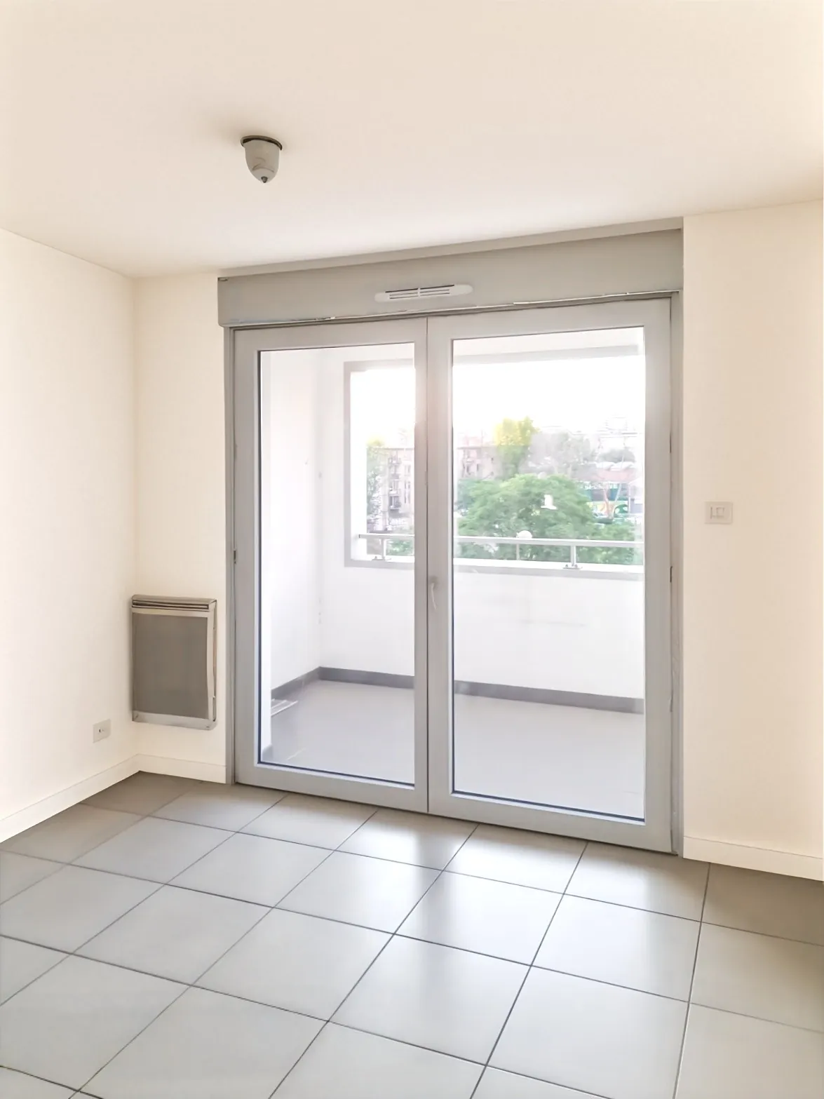 Appartement T2 de 38m² avec terrasse à Marseille 3ème – Opportunité d’investissement 
