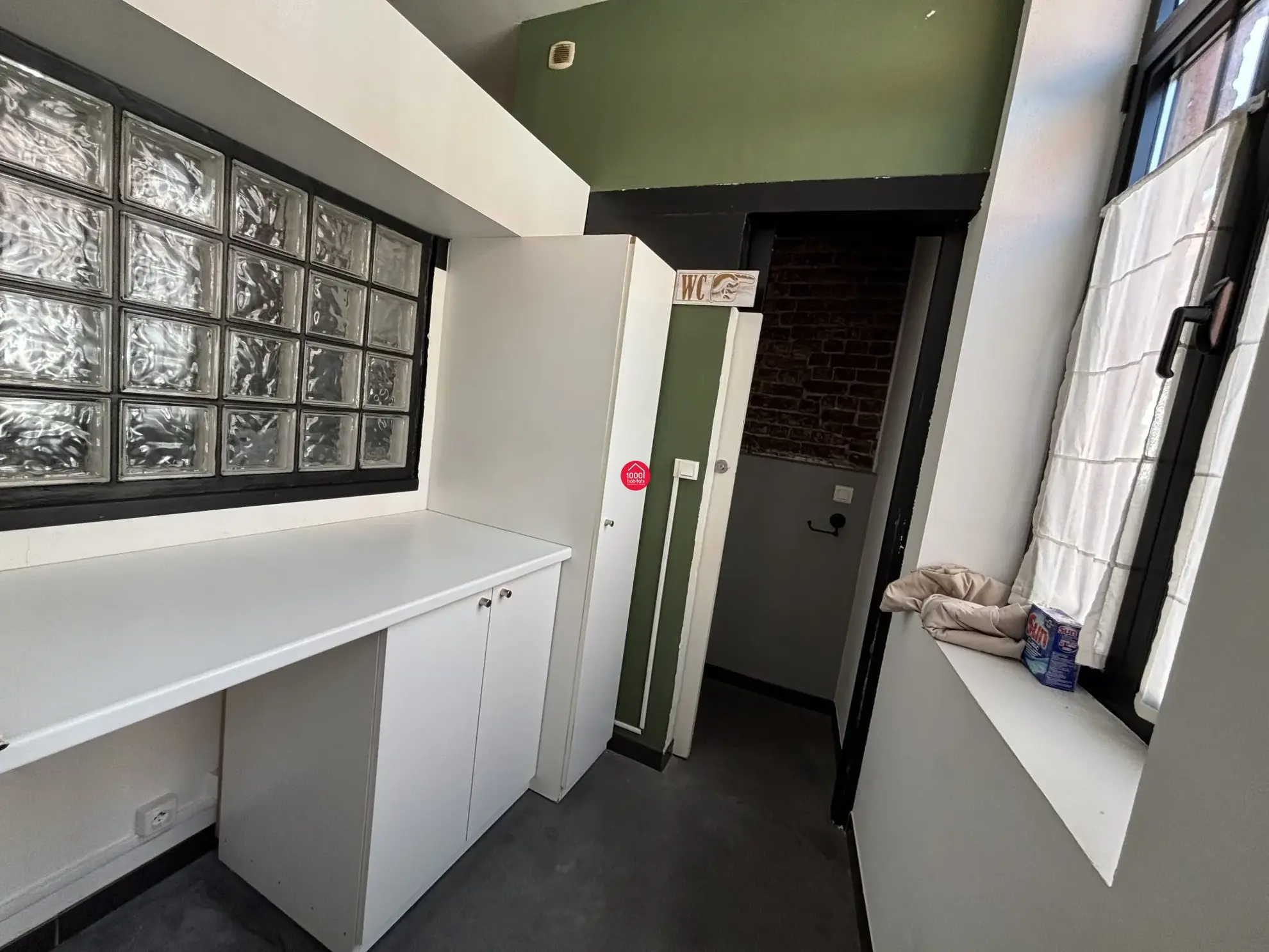 Loft industriel de 66 m² avec 2 chambres, rénové dans une ancienne usine à Roubaix 