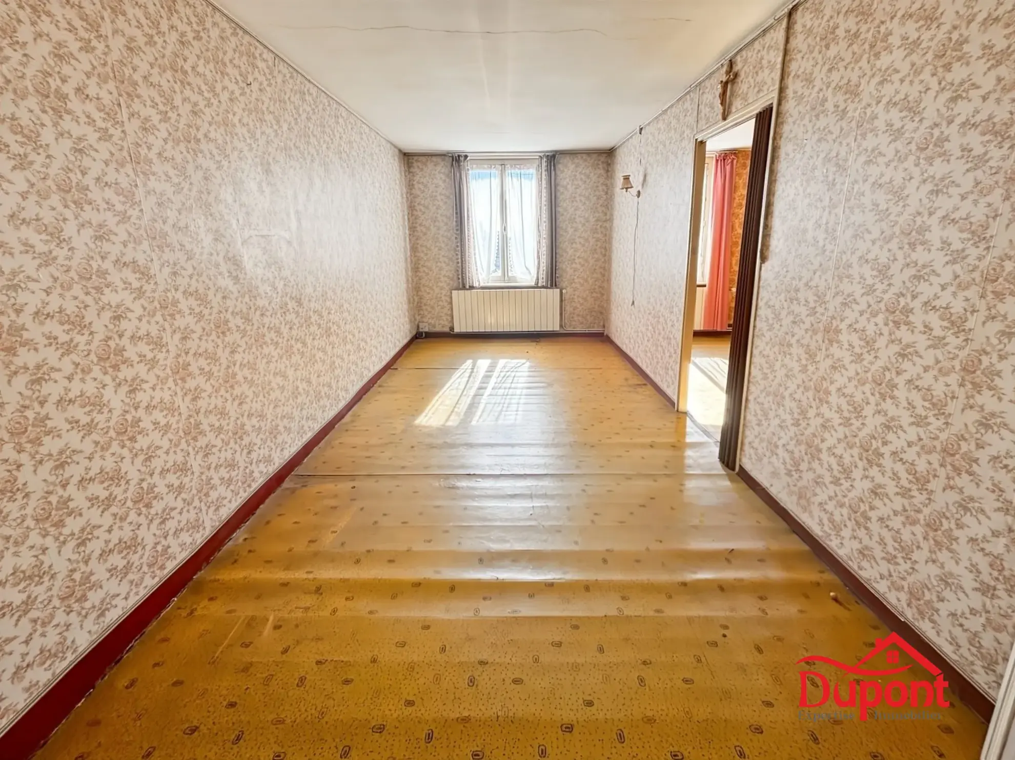 Maison semi-individuelle à Haveluy avec grand jardin et potentiel de rénovation 
