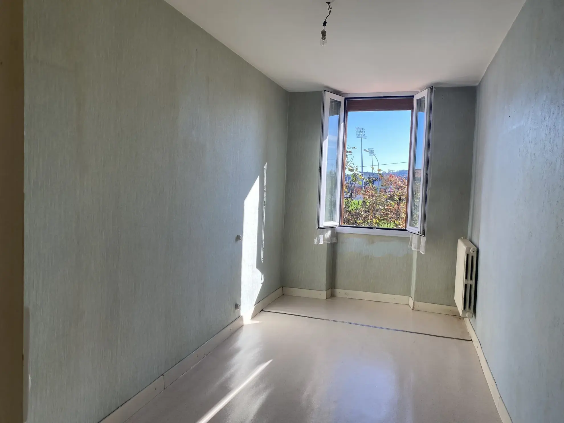 Maison à vendre à Albi de 148 m² avec jardin piscinable et 4 chambres 