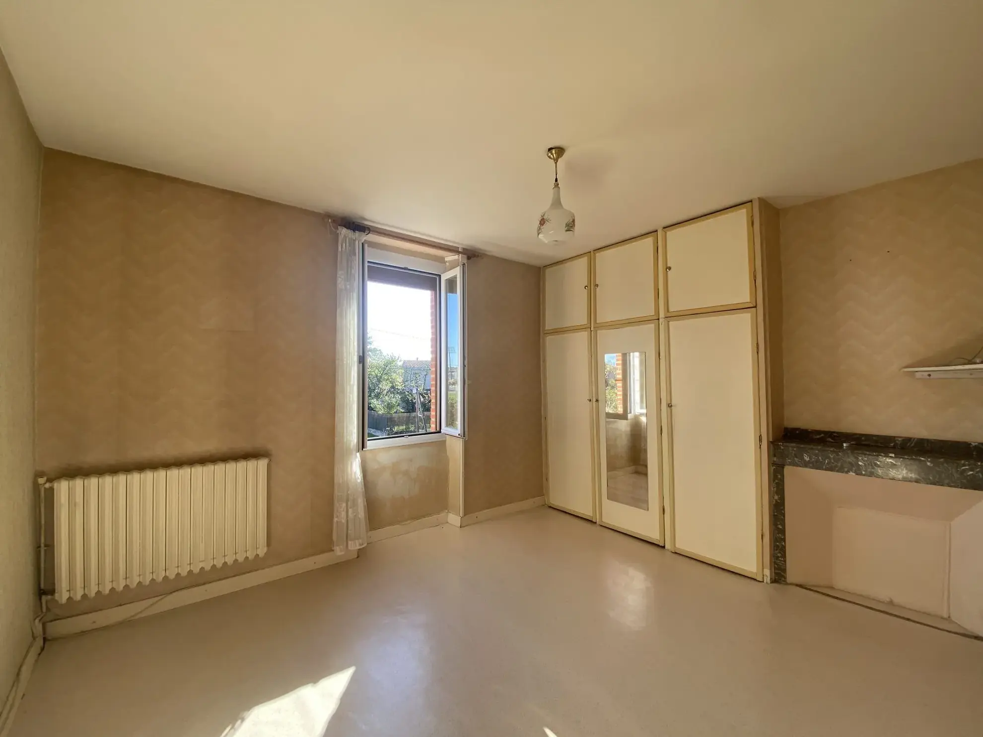 Maison à vendre à Albi de 148 m² avec jardin piscinable et 4 chambres 