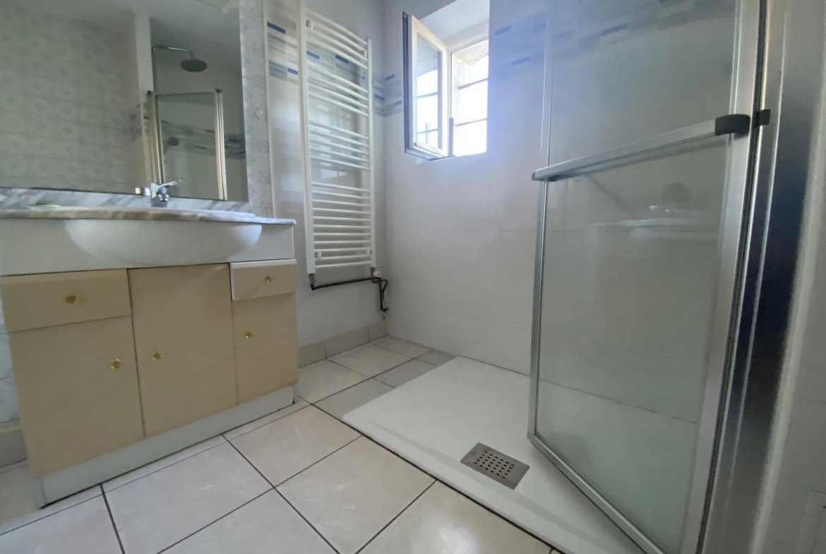 Maison à vendre à Albi de 148 m² avec jardin piscinable et 4 chambres 