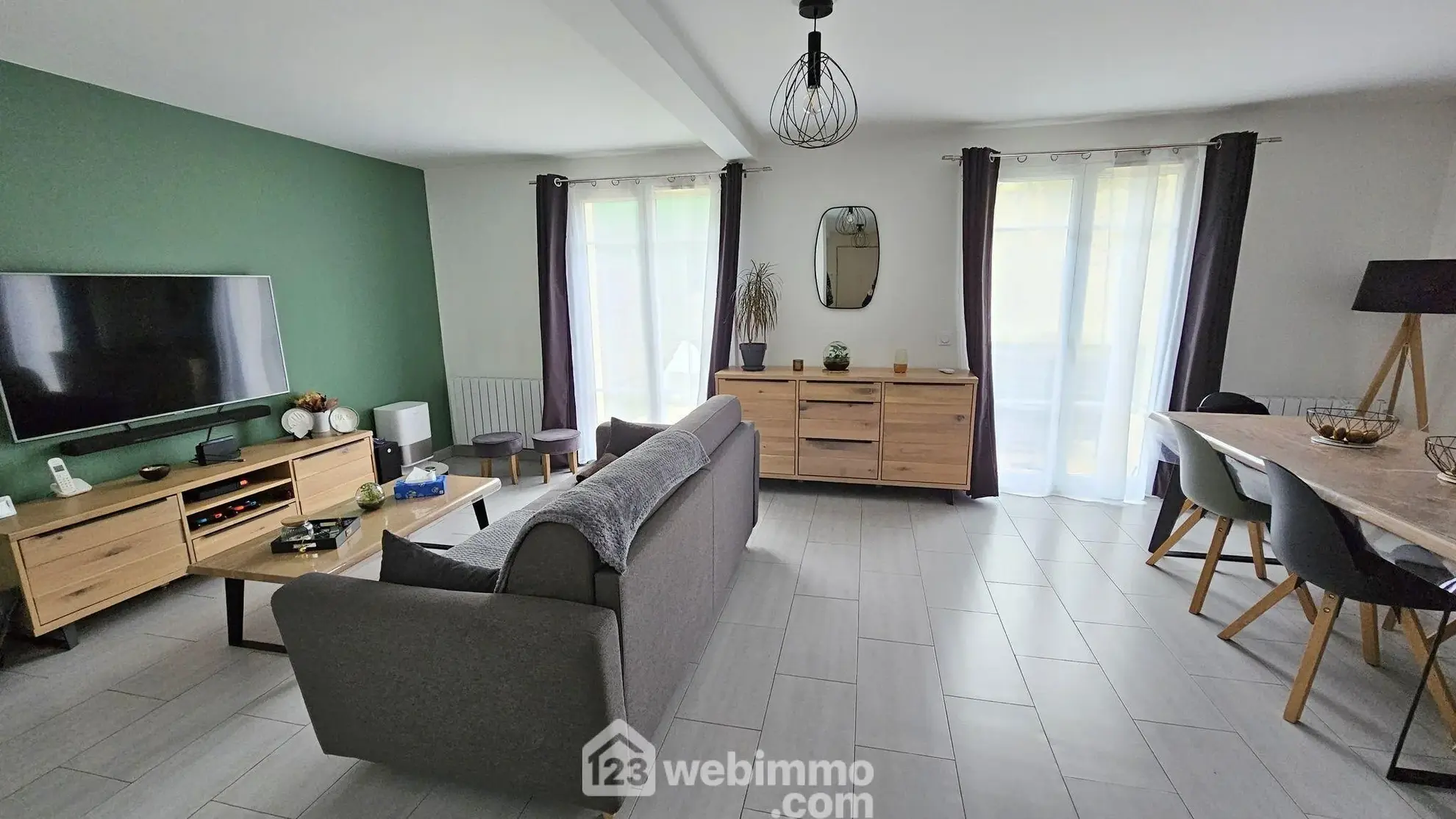 Maison à vendre de 90m² à Pringy, proche des commerces avec jardin et garage 