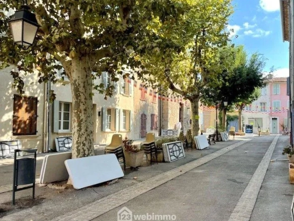 Bel appartement de 75m² à vendre à Le Plan de la Tour, entièrement rénové et calme