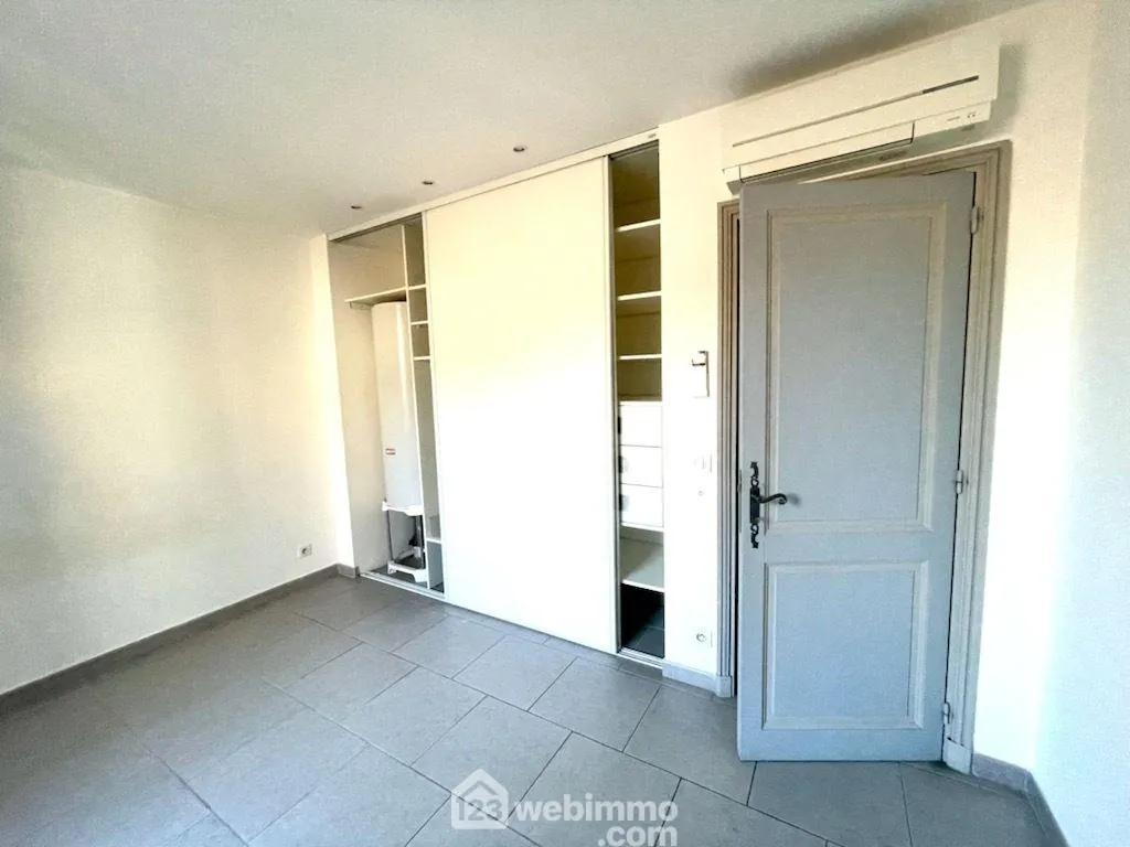 Bel appartement de 75m² à vendre à Le Plan de la Tour, entièrement rénové et calme 
