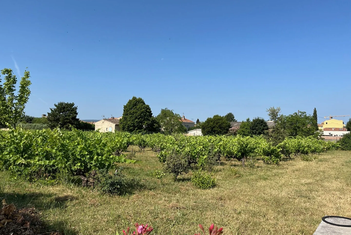 Terrain constructible de 173 m² à Pertuis dans un lotissement proche du centre-ville 