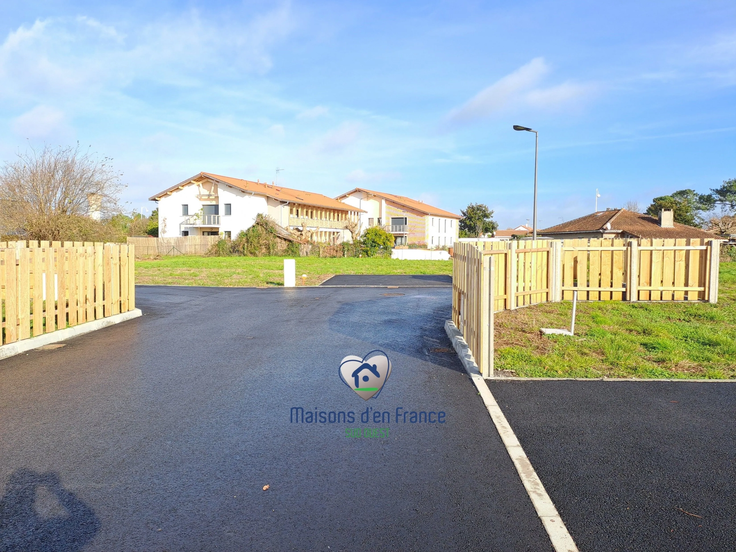 Terrain à bâtir de 537 m² à Biscarrosse dans un lotissement privilégié 