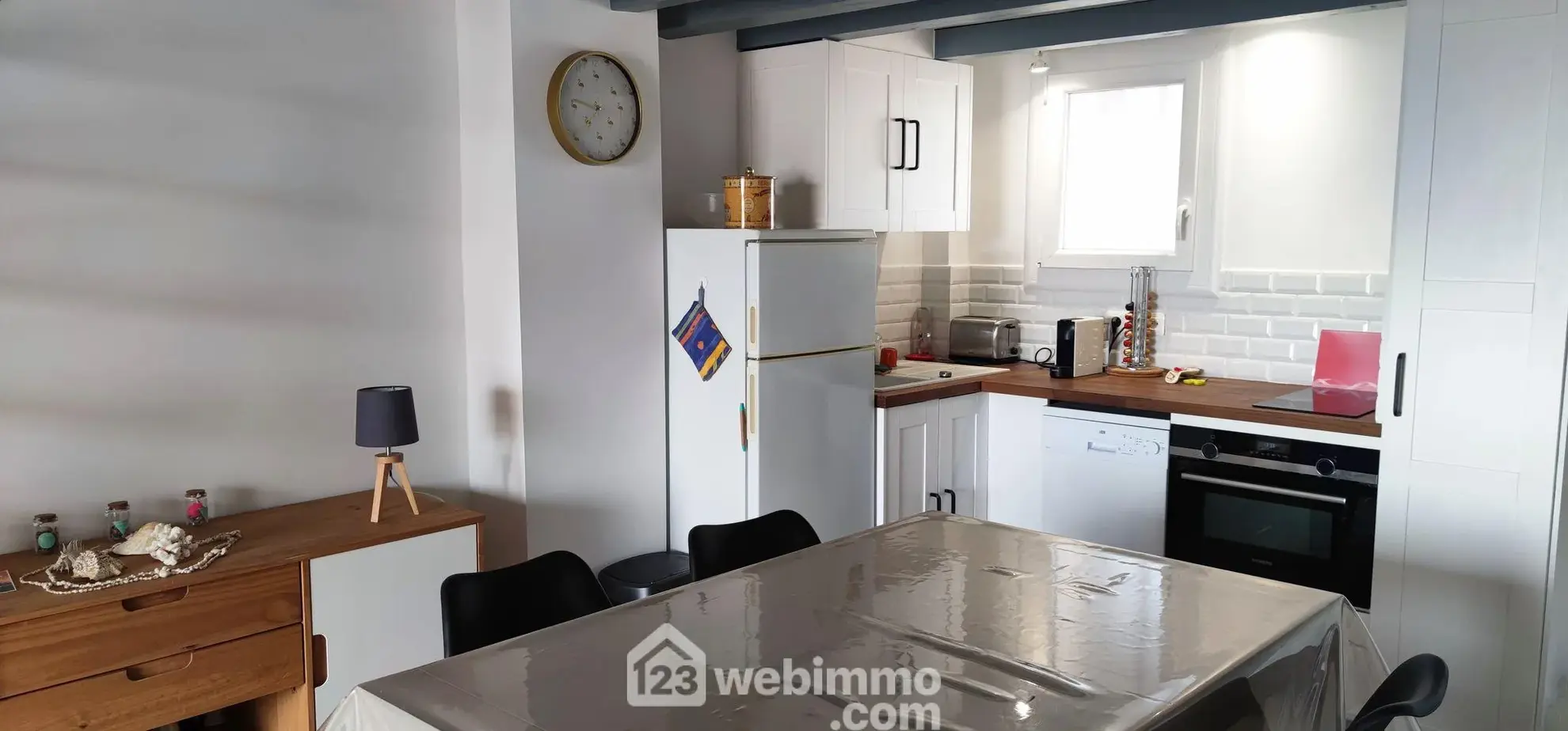 Appartement de 44 m² avec balcon à Saintes-Maries-de-la-Mer – Vue village 