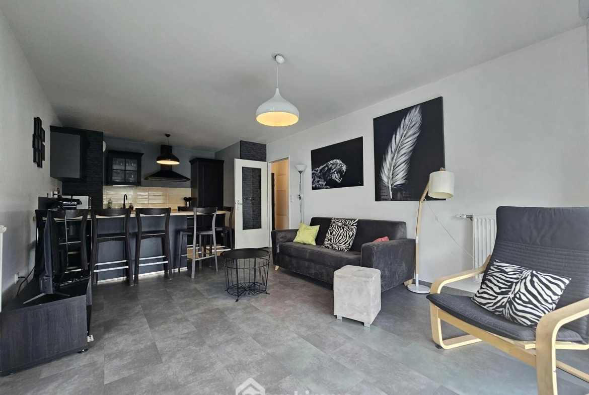Appartement 2 pièces de 45 m² à Reims avec parking et loggia 
