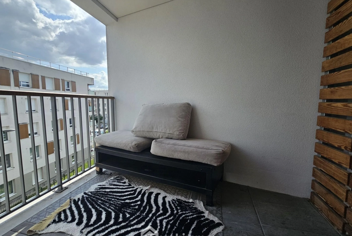 Appartement 2 pièces de 45 m² à Reims avec parking et loggia 