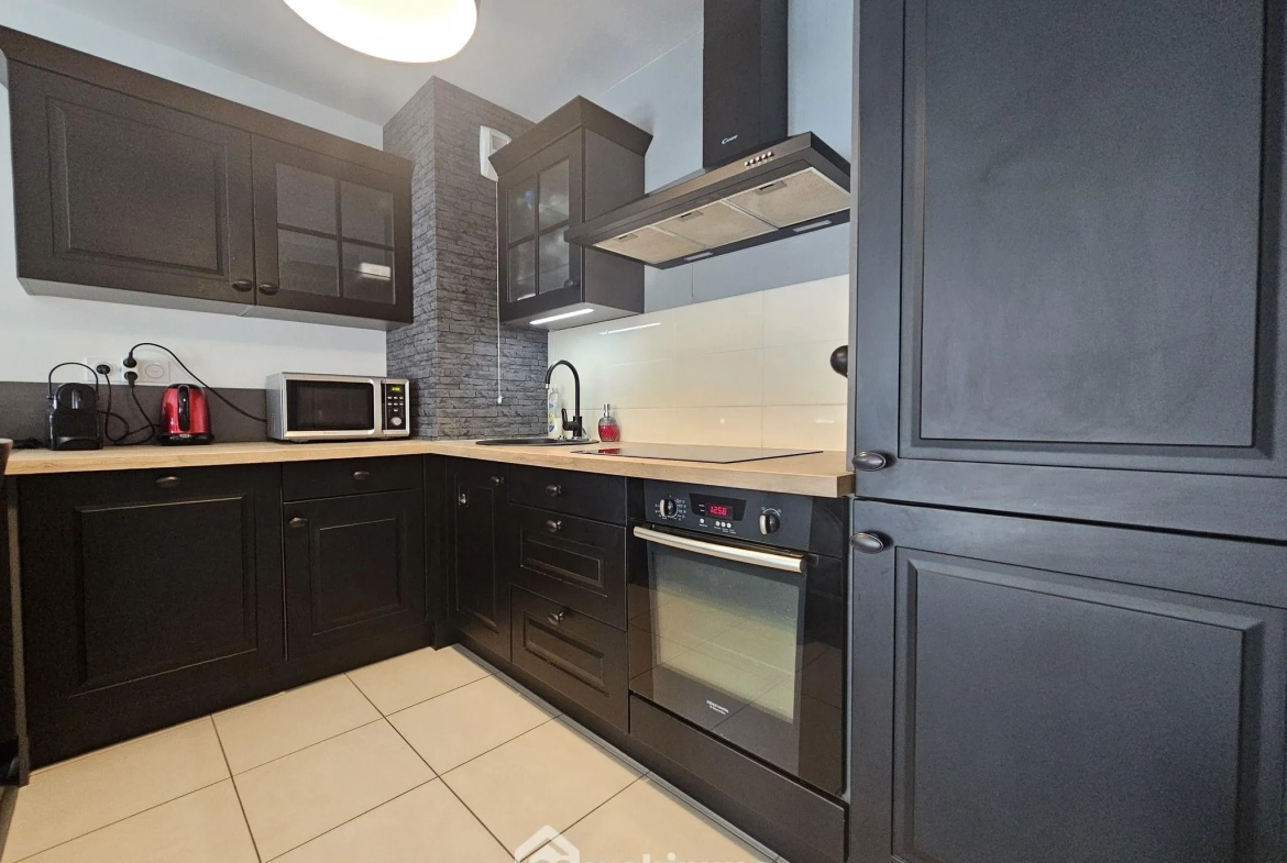 Appartement 2 pièces de 45 m² à Reims avec parking et loggia 