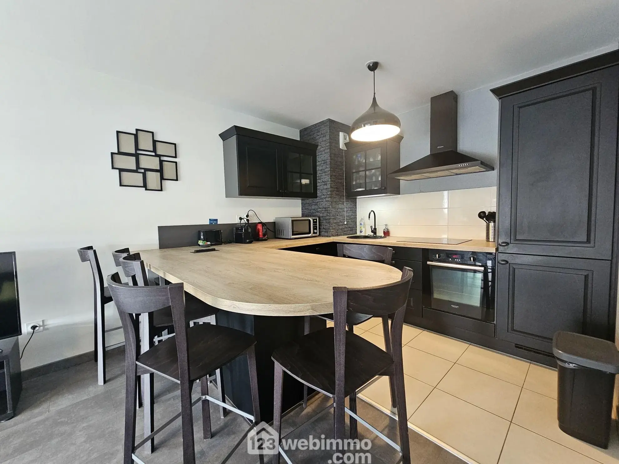 Appartement 2 pièces de 45 m² à Reims avec parking et loggia 