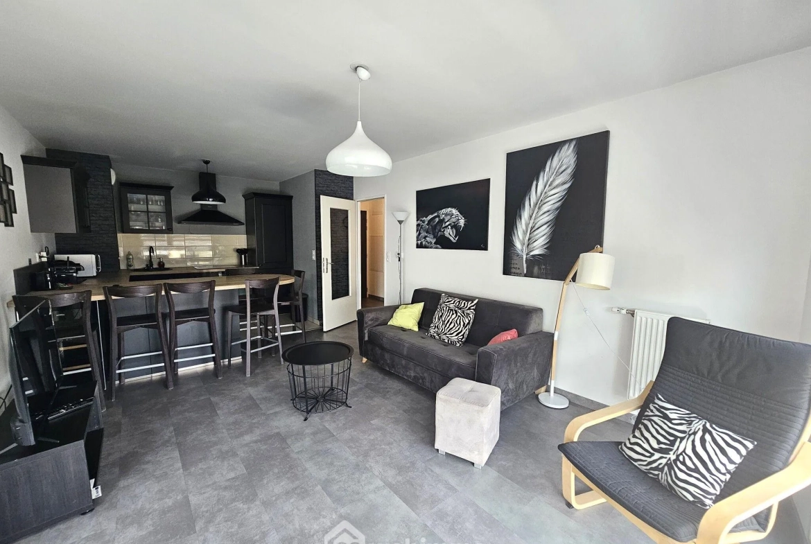 Appartement 2 pièces de 45 m² à Reims avec parking et loggia 