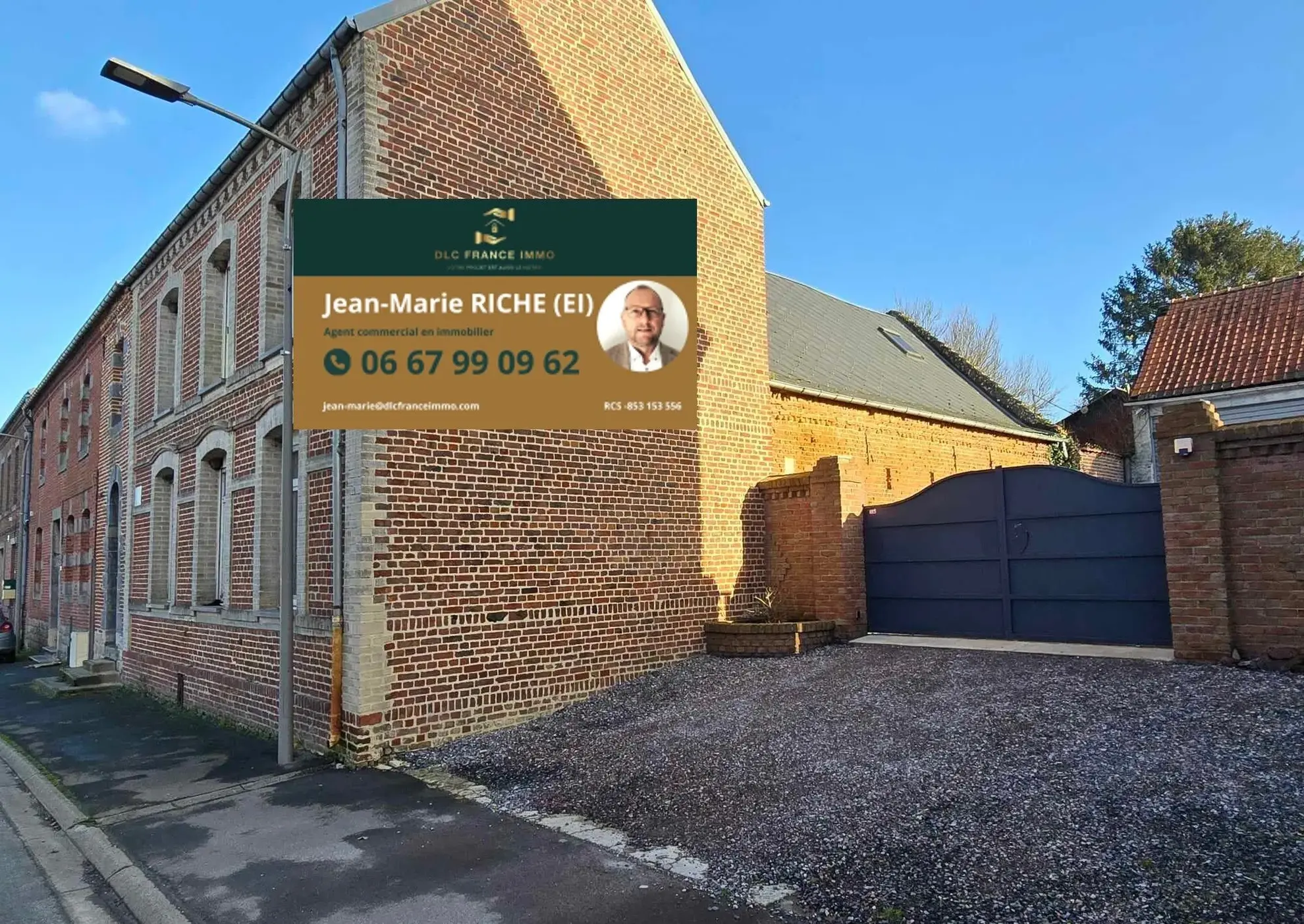 Grande maison mitoyenne à Bazuel avec terrain et dépendance – Projet de rénovation à 66 000 € 