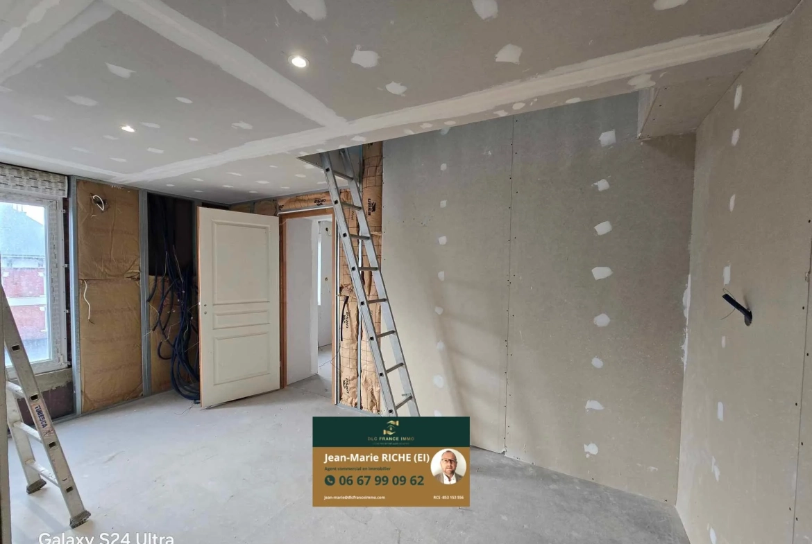 Grande maison mitoyenne à Bazuel avec terrain et dépendance – Projet de rénovation à 66 000 € 