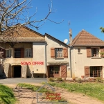 Ensemble immobilier à rénover à Cluny avec terrain arboré et vue dégagée
