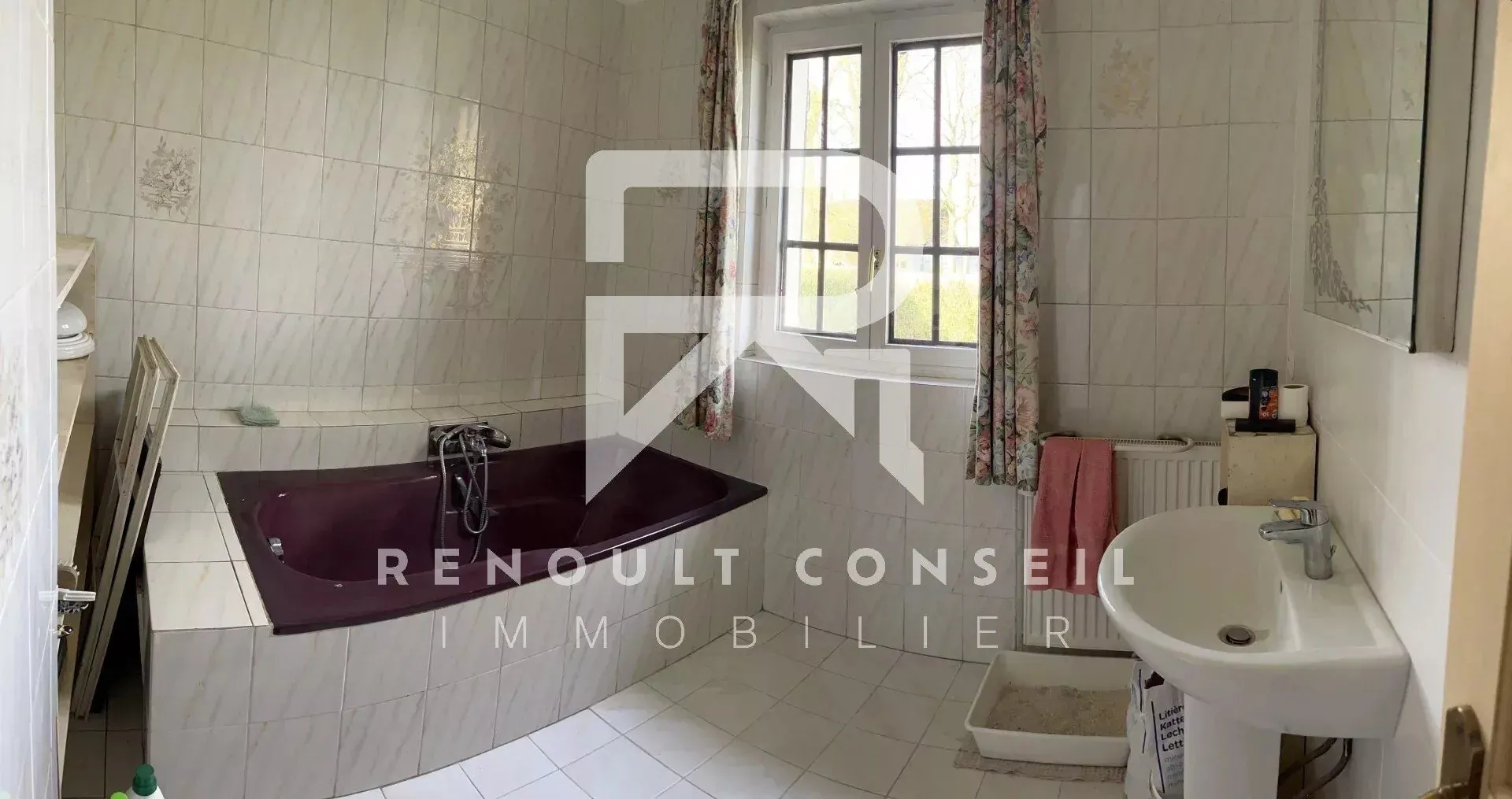 Maison individuelle avec grand terrain et sous-sol à Clères 