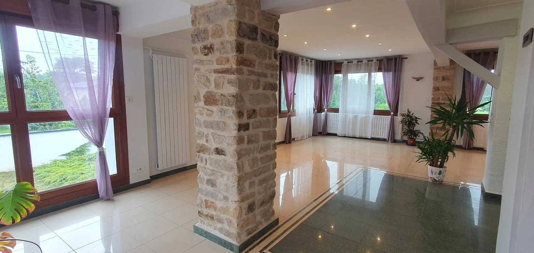 Maison rénovée avec 2 logements et jardin à Fontenay - Idéal investisseurs et familles 
