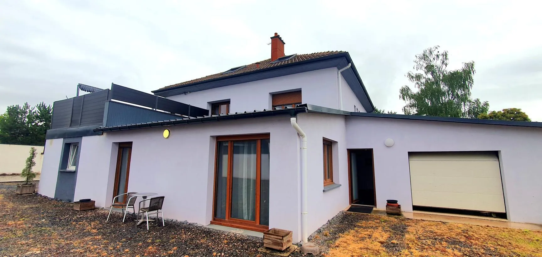 Maison rénovée avec 2 logements et jardin à Fontenay - Idéal investisseurs et familles 