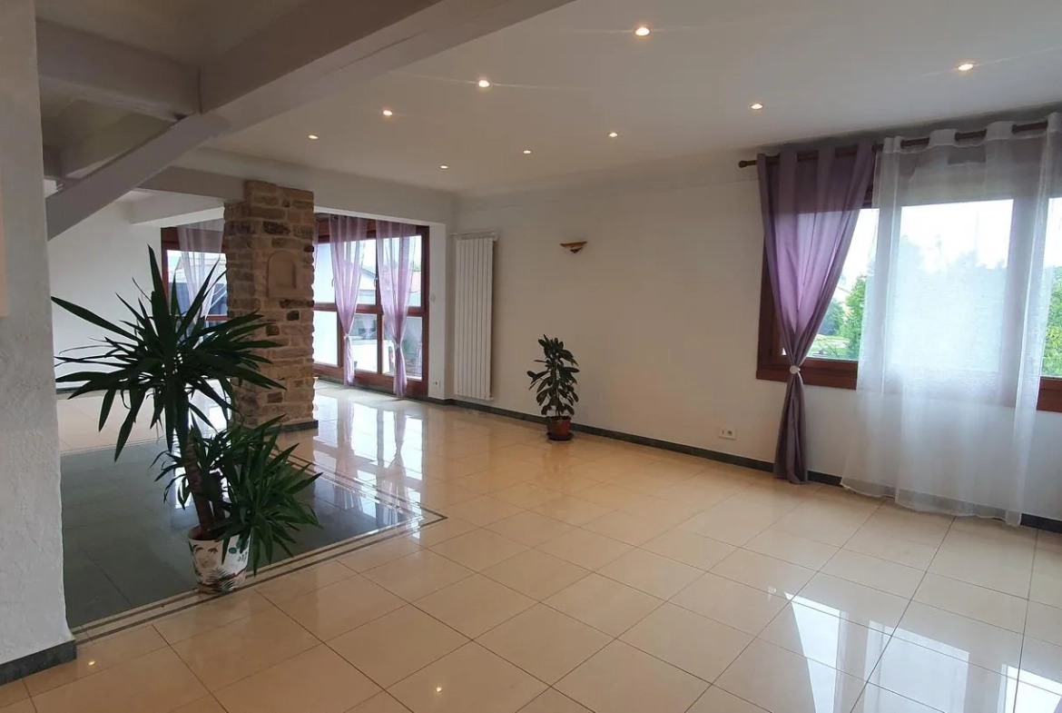 Maison rénovée avec 2 logements et jardin à Fontenay - Idéal investisseurs et familles 