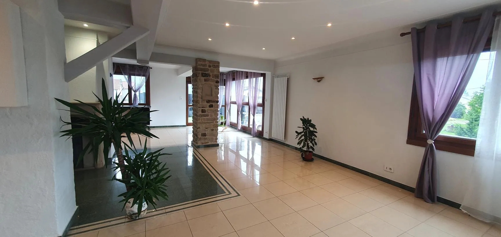 Maison rénovée avec 2 logements et jardin à Fontenay - Idéal investisseurs et familles 