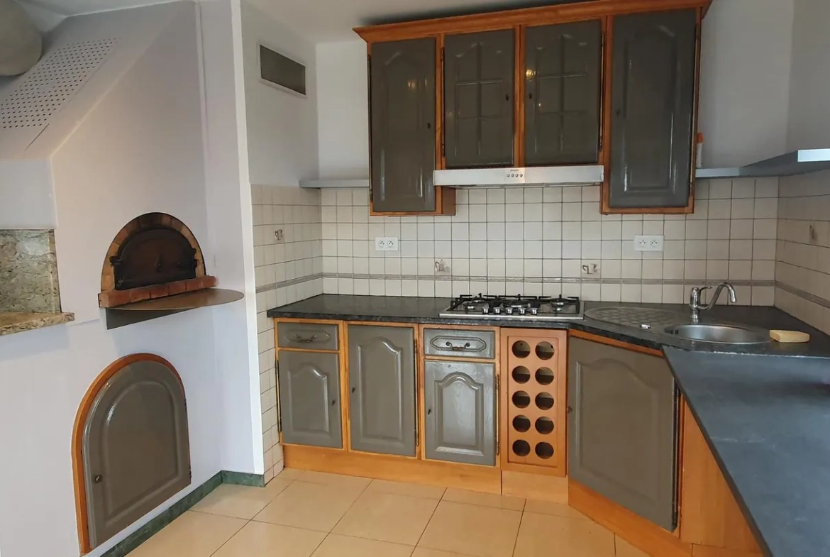 Maison rénovée avec 2 logements et jardin à Fontenay - Idéal investisseurs et familles 